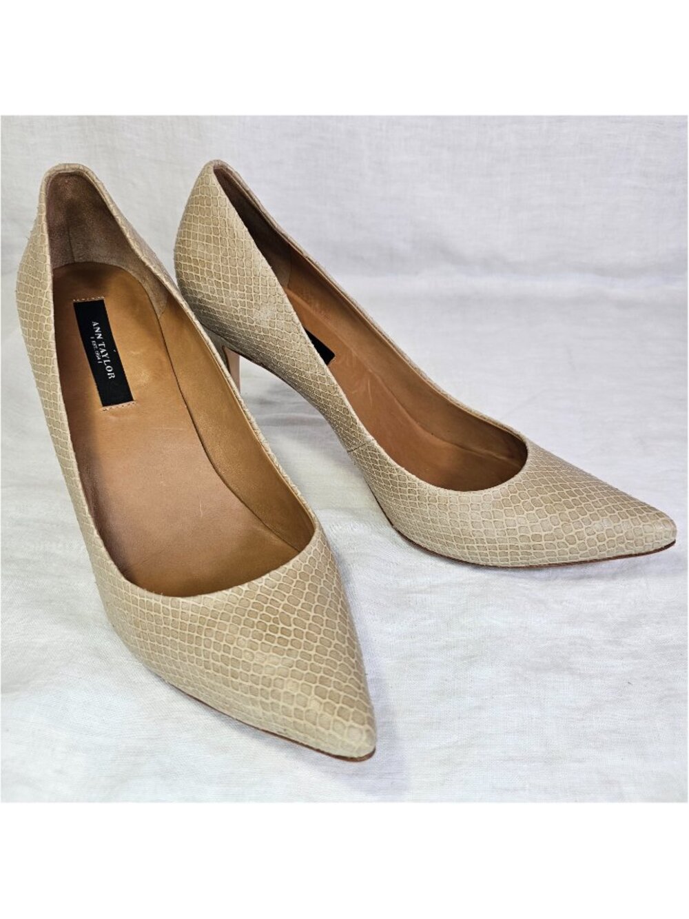 Ann Taylor Snake Skin Print 3.25” Stiletto Heels Scarpin Pumps US8M Beige